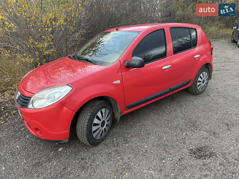 Хэтчбек Dacia Sandero 2009 в Полтаве фото 2 Хэтчбек Dacia Sandero 2009 в Полтаве