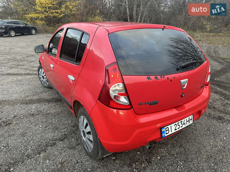 Хэтчбек Dacia Sandero 2009 в Полтаве фото 12 Хэтчбек Dacia Sandero 2009 в Полтаве