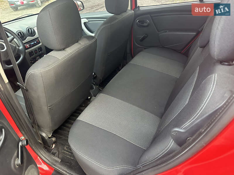 Хэтчбек Dacia Sandero 2009 в Полтаве фото 16 Хэтчбек Dacia Sandero 2009 в Полтаве
