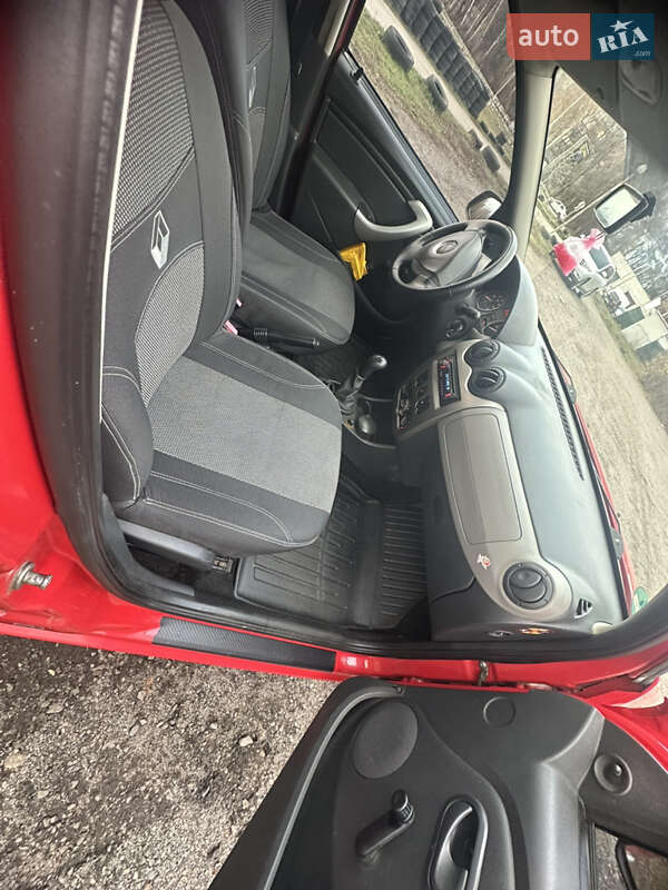 Хэтчбек Dacia Sandero 2009 в Полтаве фото 21 Хэтчбек Dacia Sandero 2009 в Полтаве