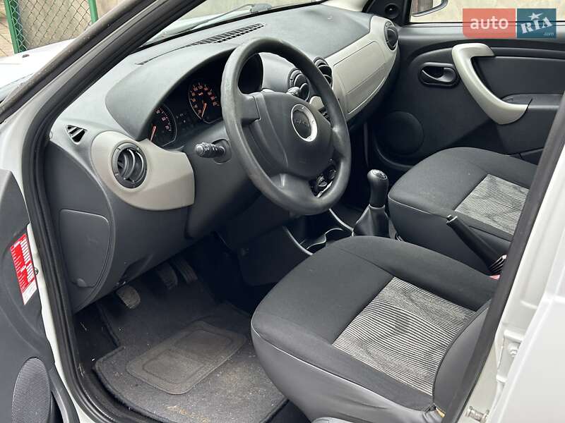 Хэтчбек Dacia Sandero 2009 в Ровно фото 16 Хэтчбек Dacia Sandero 2009 в Ровно