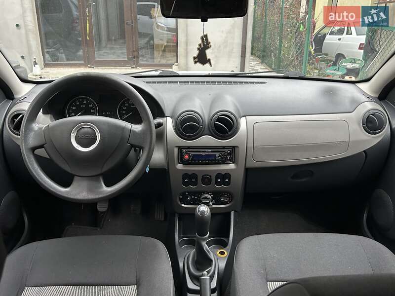 Хэтчбек Dacia Sandero 2009 в Ровно фото 41 Хэтчбек Dacia Sandero 2009 в Ровно