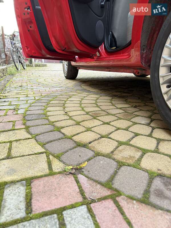 Хэтчбек Dacia Sandero 2009 в Львове фото 9 Хэтчбек Dacia Sandero 2009 в Львове