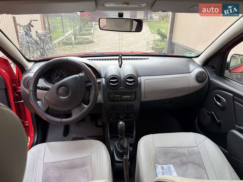 Хэтчбек Dacia Sandero 2009 в Львове фото 13 Хэтчбек Dacia Sandero 2009 в Львове