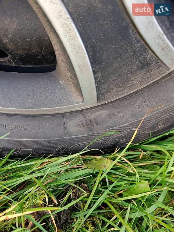 Хэтчбек Dacia Sandero 2009 в Ровно