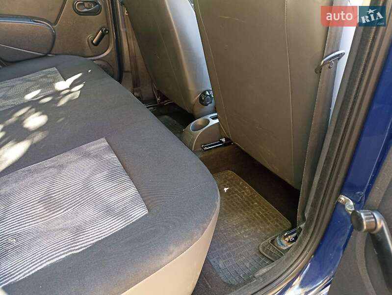 Хэтчбек Dacia Sandero 2009 в Борисполе