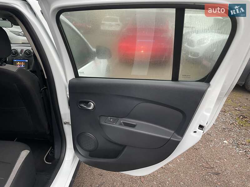 Хетчбек Dacia Sandero 2020 в Львові