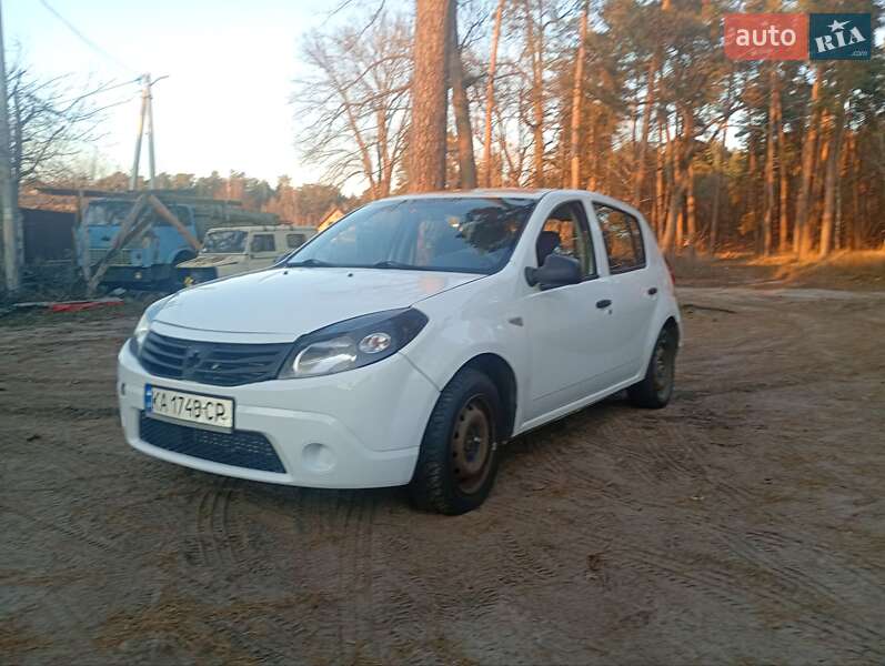 Dacia Sandero 2010