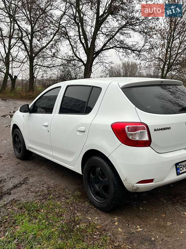 Хэтчбек Dacia Sandero 2013 в Конотопе