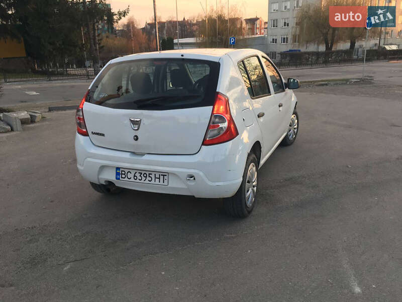 Хэтчбек Dacia Sandero 2012 в Тернополе фото 5 Хэтчбек Dacia Sandero 2012 в Тернополе