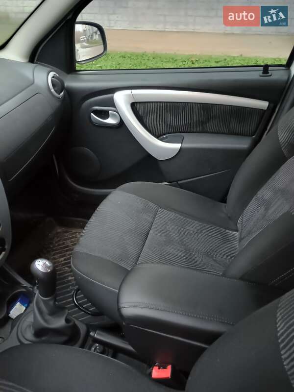 Хэтчбек Dacia Sandero 2009 в Сумах фото 5 Хэтчбек Dacia Sandero 2009 в Сумах