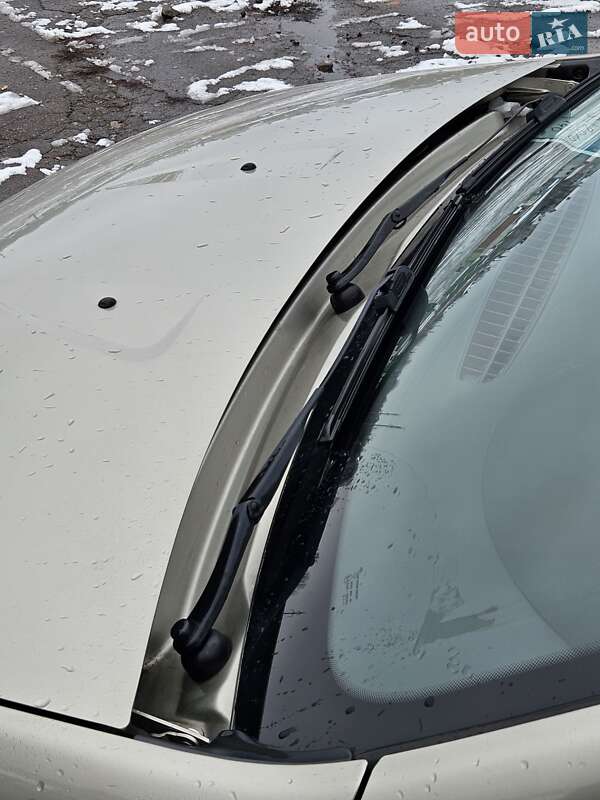 Хэтчбек Dacia Sandero 2009 в Ровно