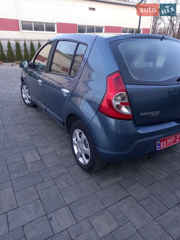 Хетчбек Dacia Sandero 2008 в Луцьку фото 9 Хетчбек Dacia Sandero 2008 в Луцьку