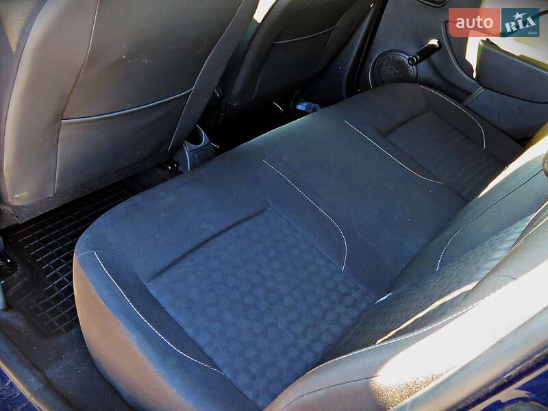 Хэтчбек Dacia Sandero 2013 в Черкассах фото 11 Хэтчбек Dacia Sandero 2013 в Черкассах