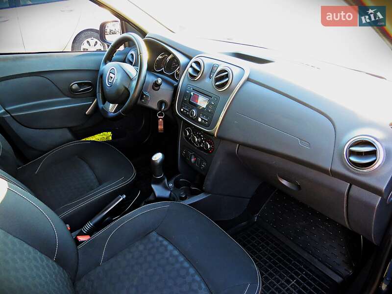 Хэтчбек Dacia Sandero 2013 в Черкассах фото 14 Хэтчбек Dacia Sandero 2013 в Черкассах
