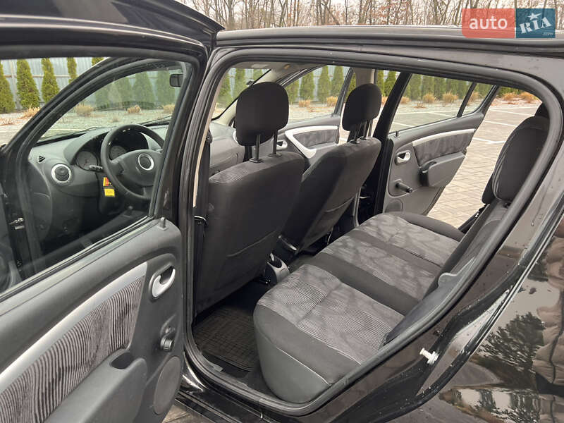 Хэтчбек Dacia Sandero 2010 в Луцке фото 10 Хэтчбек Dacia Sandero 2010 в Луцке