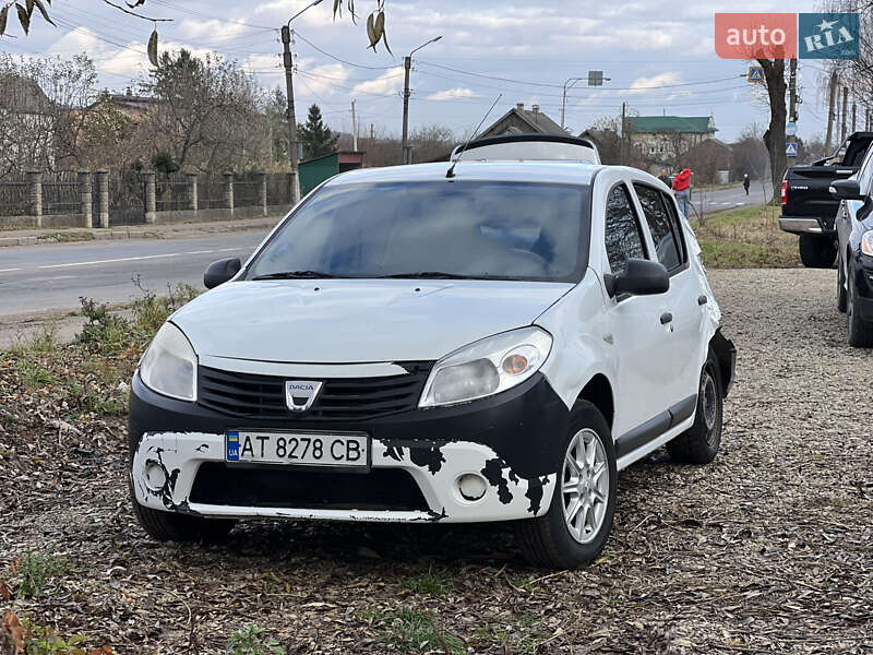Хетчбек Dacia Sandero 2010 в Калуші
