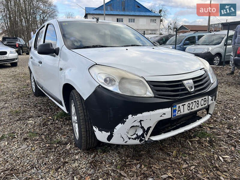 Хетчбек Dacia Sandero 2010 в Калуші