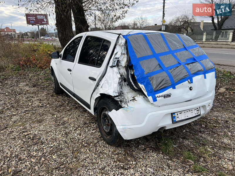 Хетчбек Dacia Sandero 2010 в Калуші