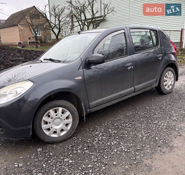 Хетчбек Dacia Sandero 2008 в Хмельницькому