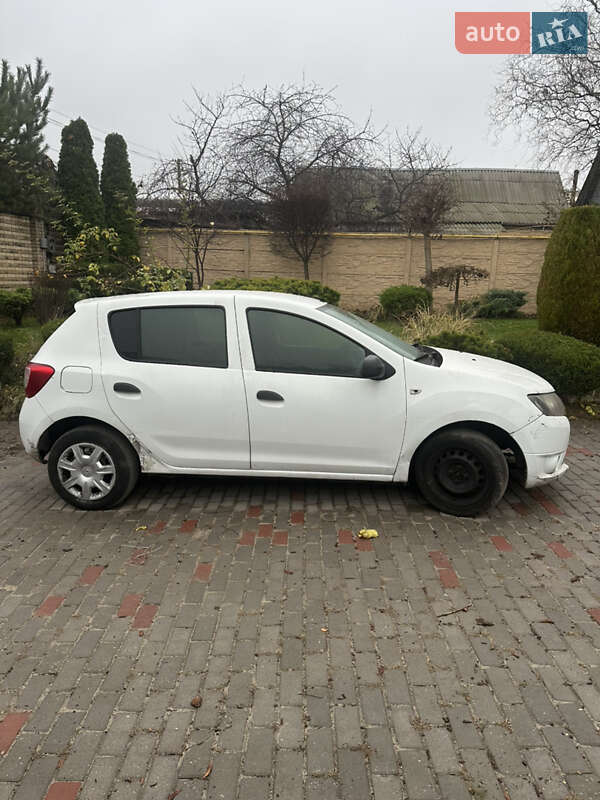 Хетчбек Dacia Sandero 2013 в Дніпрі фото 3 Хетчбек Dacia Sandero 2013 в Дніпрі