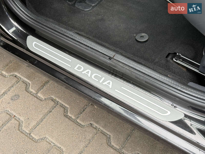 Хэтчбек Dacia Sandero 2011 в Ровно