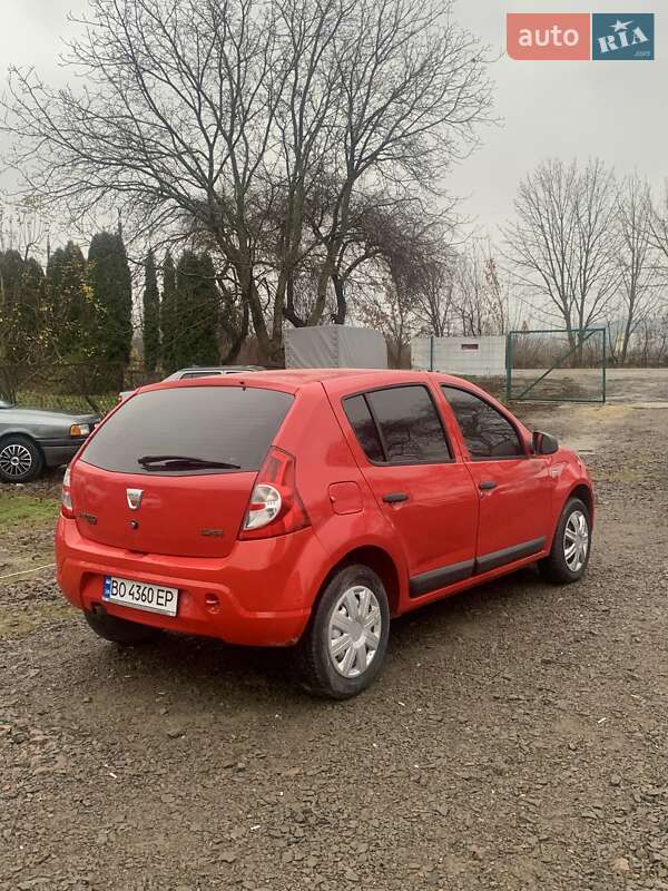 Хетчбек Dacia Sandero 2009 в Кременці