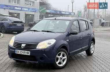 Хэтчбек Dacia Sandero 2009 в Хмельницком