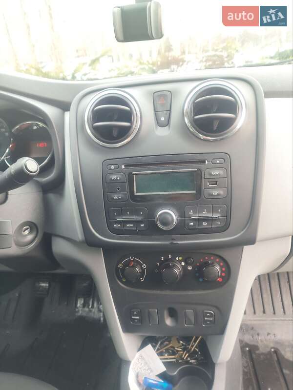 Хетчбек Dacia Sandero 2014 в Черкасах