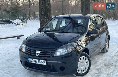 Хэтчбек Dacia Sandero 2009 в Львове