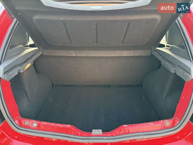 Хэтчбек Dacia Sandero 2009 в Виннице