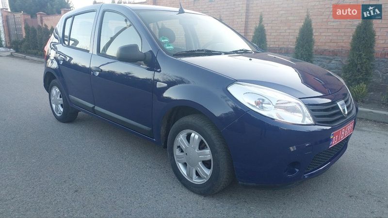 Хэтчбек Dacia Sandero 2009 в Александрие
