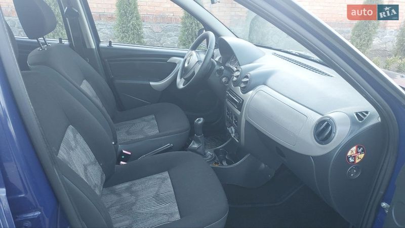 Хэтчбек Dacia Sandero 2009 в Александрие