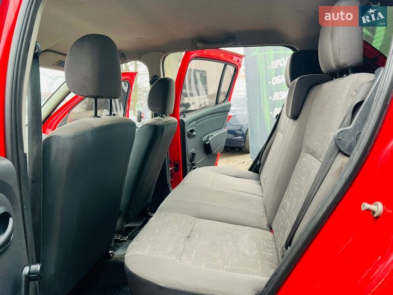 Хэтчбек Dacia Sandero 2009 в Харькове