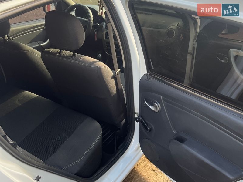 Хэтчбек Dacia Sandero 2009 в Сумах