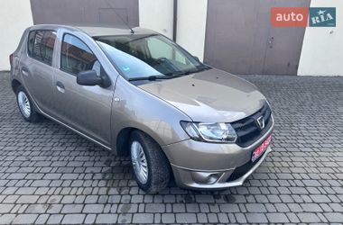 Хетчбек Dacia Sandero 2013 в Луцьку
