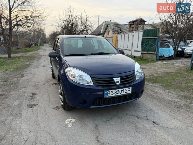 Хэтчбек Dacia Sandero 2009 в Кременчуге