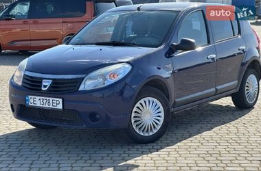 Хетчбек Dacia Sandero 2009 в Чернівцях