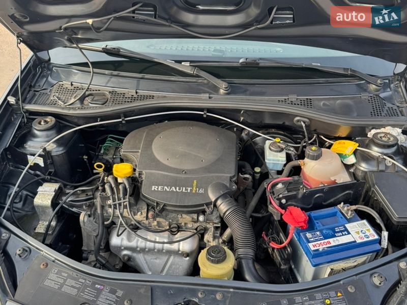 Хэтчбек Dacia Sandero 2010 в Остроге