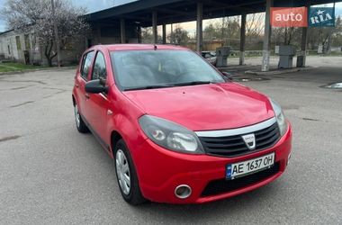 Хетчбек Dacia Sandero 2009 в Дніпрі