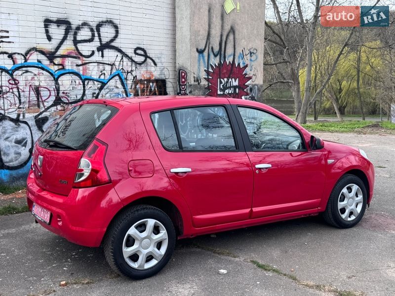 Хэтчбек Dacia Sandero 2009 в Полтаве фото 5 Хэтчбек Dacia Sandero 2009 в Полтаве