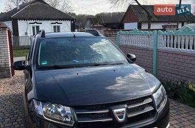Хэтчбек Dacia Sandero 2016 в Монастырище