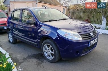 Хетчбек Dacia Sandero 2009 в Калинівці