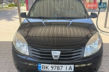 Хетчбек Dacia Sandero 2009 в Дубні