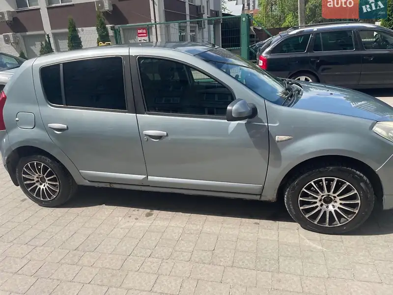 Dacia Sandero 2008