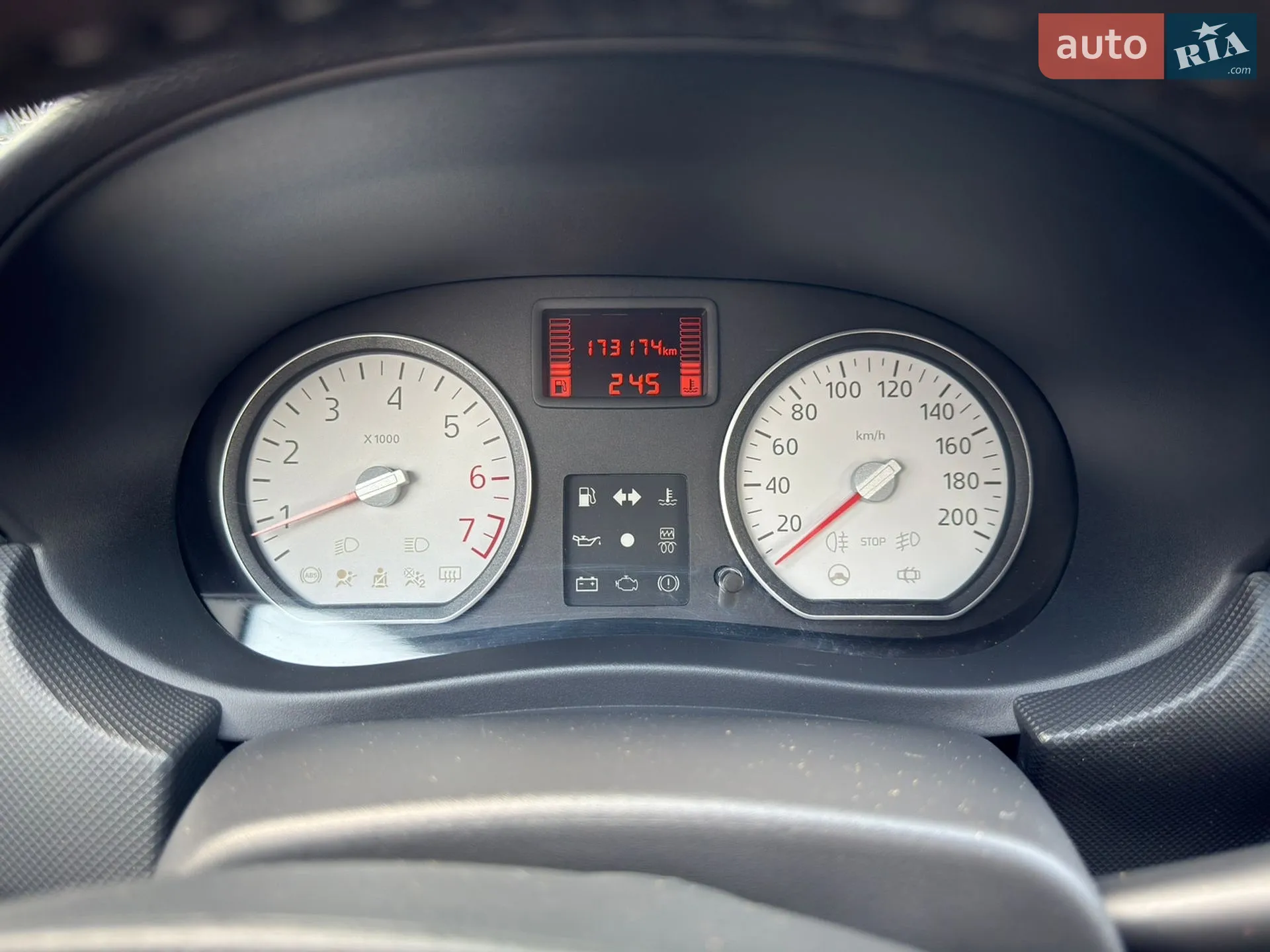2010 Dacia Sandero - мініатюра 11