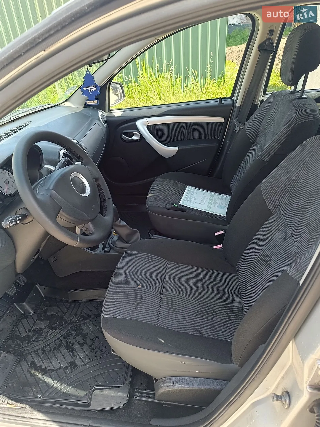 2010 Dacia Sandero - мініатюра 27