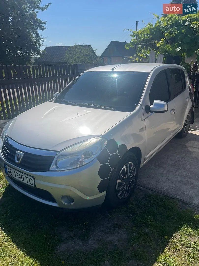 2011 Dacia Sandero - фото 1