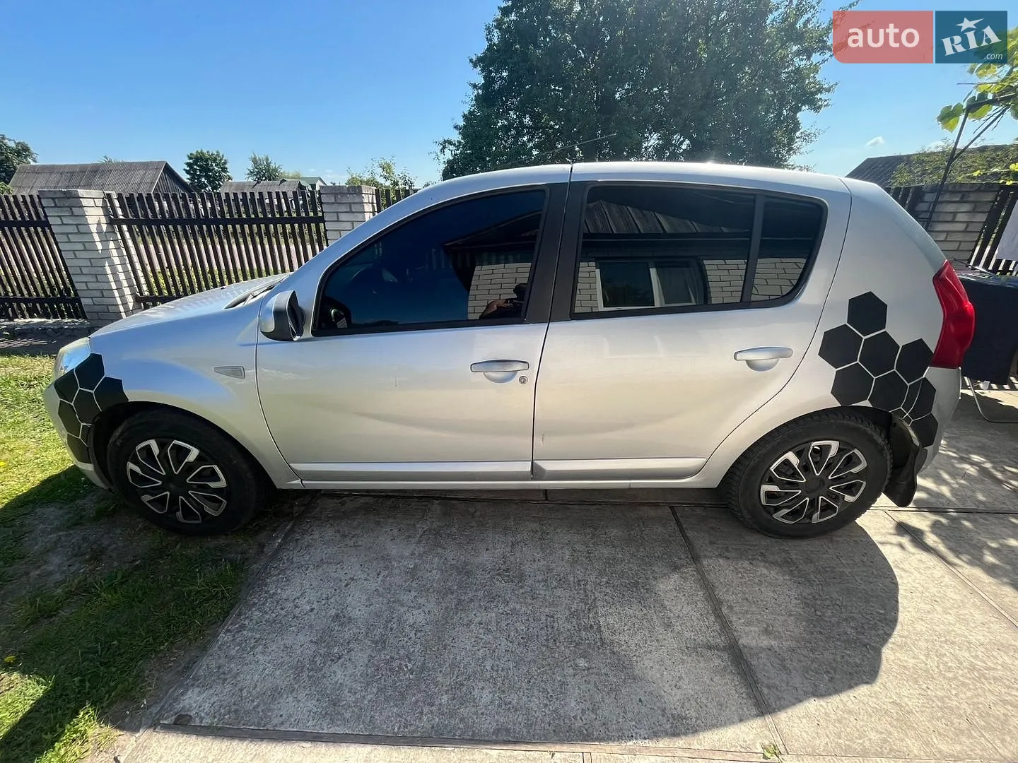 2011 Dacia Sandero - мініатюра 2