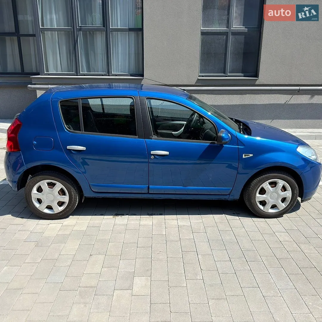 2010 Dacia Sandero - мініатюра 6